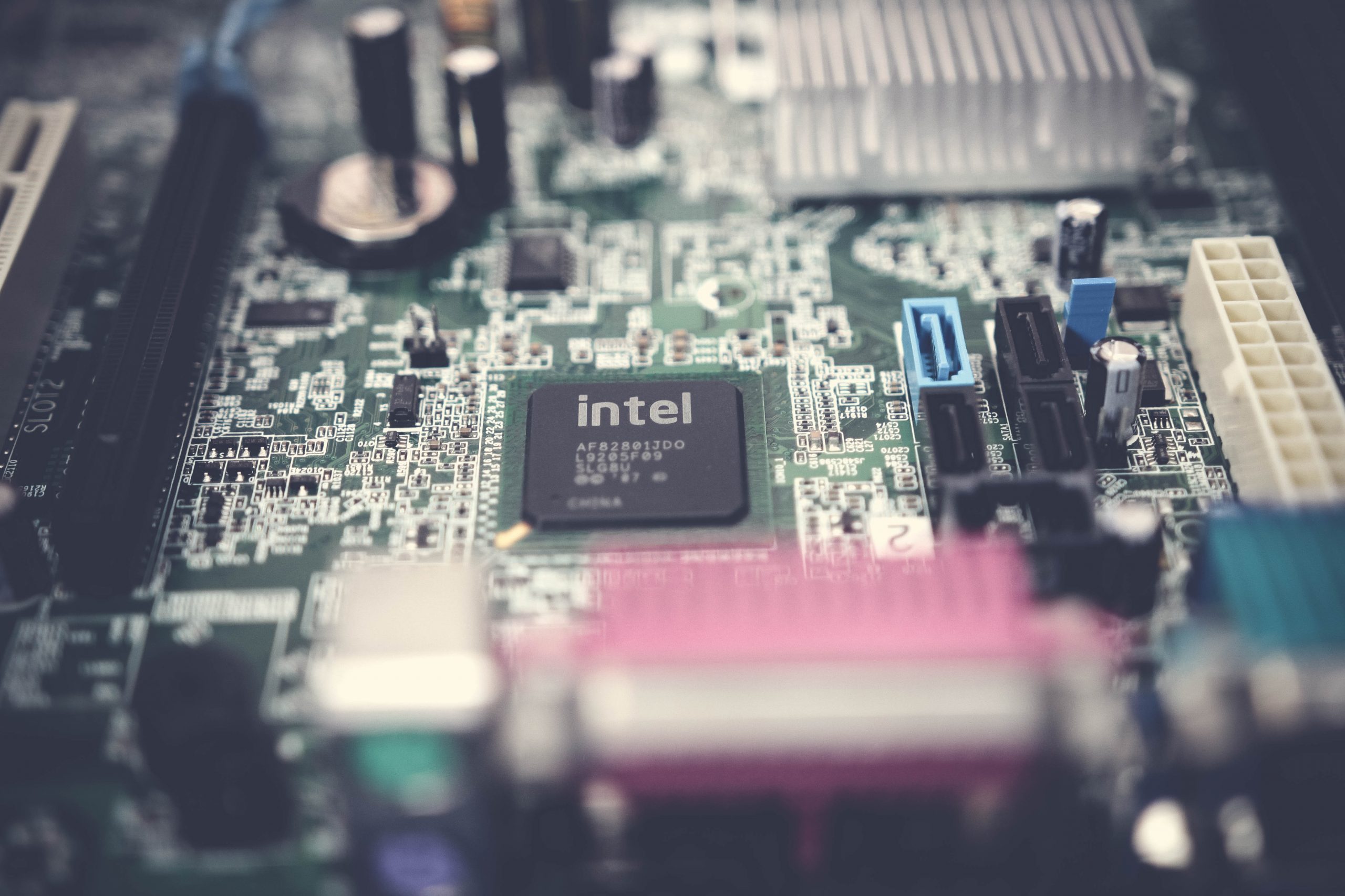 motherboard with intel cpu